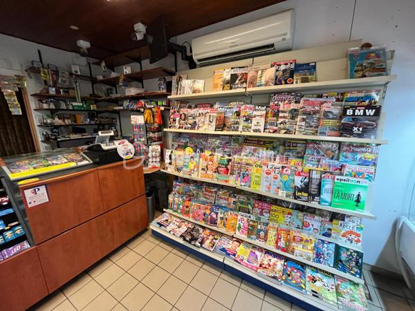 Fonds de commerce de 100 m²