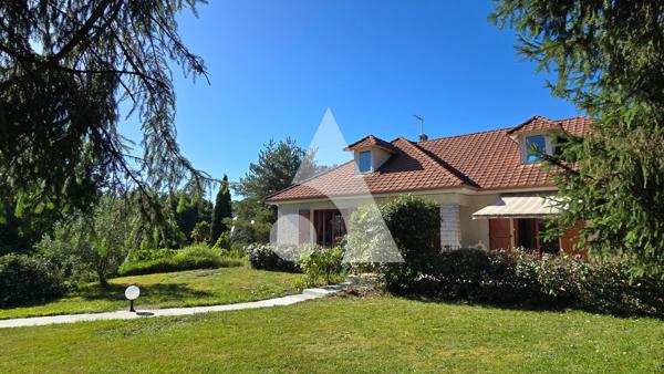 Maison 7 pièces 215.36 m2