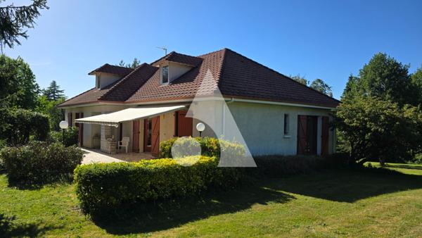 Maison 7 pièces 215.36 m2