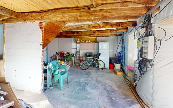 Maison à vendre    3 pièces •  Auriac-Lagast