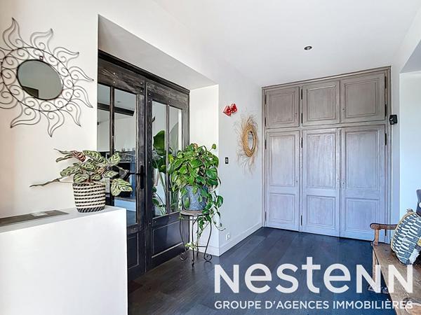 MASSIEUX MAISON FAMILIALE 200 M2 - 5 CHAMBRES - PISCINE - GARAGE - VUE DEGAGEE VERDOYANTE
