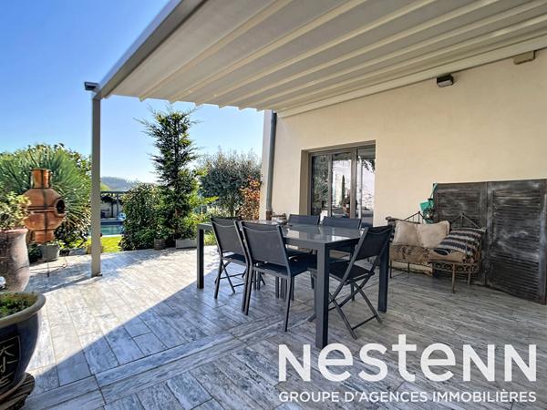 MASSIEUX MAISON FAMILIALE 200 M2 - 5 CHAMBRES - PISCINE - GARAGE - VUE DEGAGEE VERDOYANTE