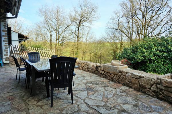 MAISON 6 chambres avec gîte et studio attenant