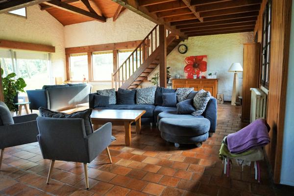 MAISON 6 chambres avec gîte et studio attenant