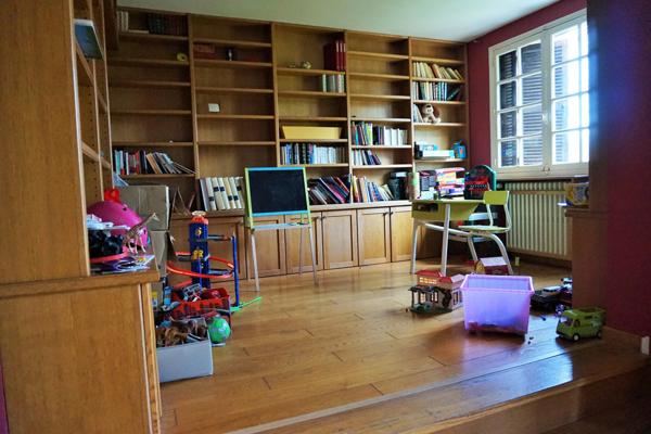 MAISON 6 chambres avec gîte et studio attenant