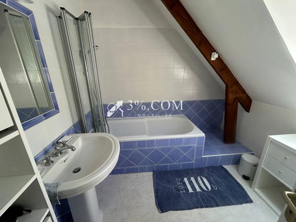 Maison 8 pièce(s) 5 chambre(s) 205 m²