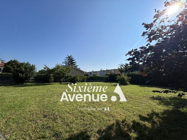 Terrain 569 m2