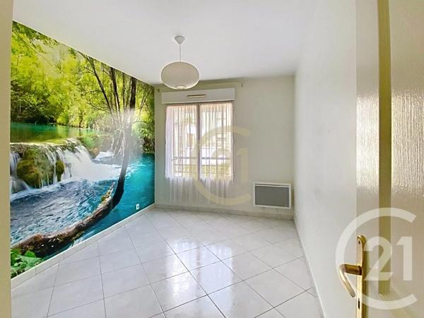 Appartement F3 à vendre  3 pièces - 65,59 m 2   MORANGIS  - 91