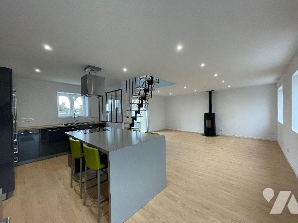 Maison entièrement rénovée – Calme, terrain et dépendance