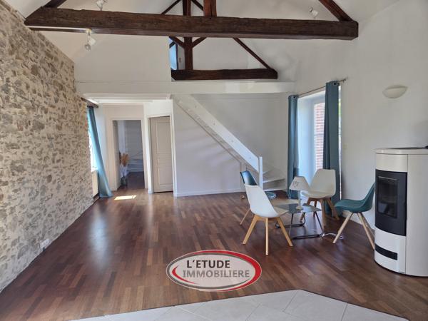 Sainte Pazanne bourg : Maison atypique et de charme, 3 chambres, jardin, garage !