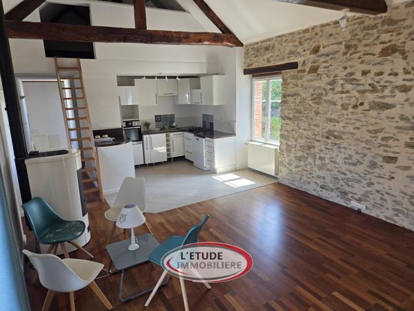 Sainte Pazanne bourg : Maison atypique et de charme, 3 chambres, jardin, garage !