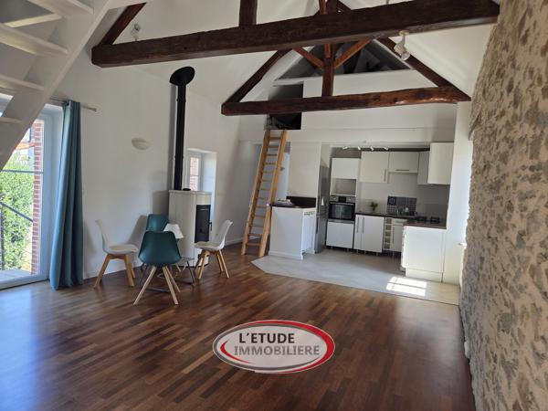 Sainte Pazanne bourg : Maison atypique et de charme, 3 chambres, jardin, garage !