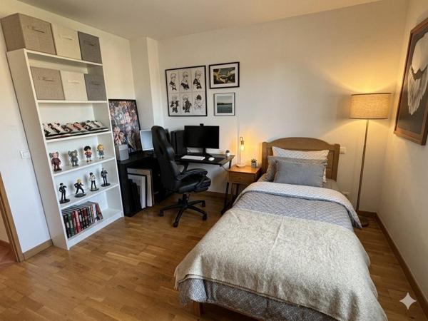 Hyères secteur recherché beau T4 87 m² avec balcon