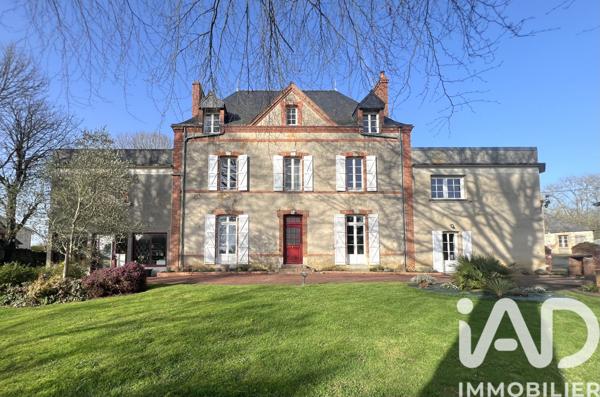 Maison à vendre 9 pièces 263 m² Évron