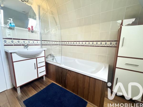 Maison à vendre 9 pièces 263 m² Évron