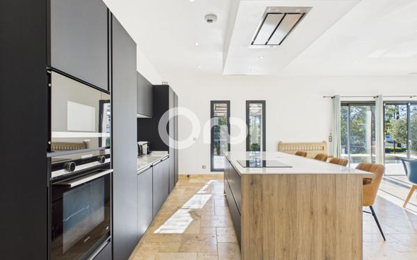 Maison à vendre    5 pièces •  Montauroux