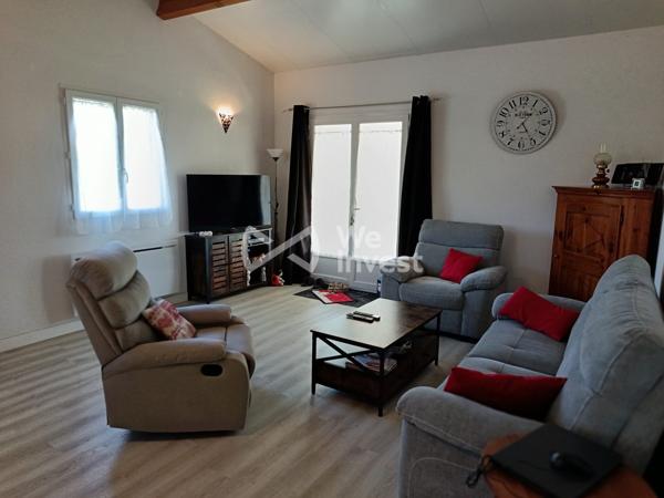 Maison de plain-pied à vendre à Brossac – Sud Charente  À deux pas du lac – Exposition plein sud