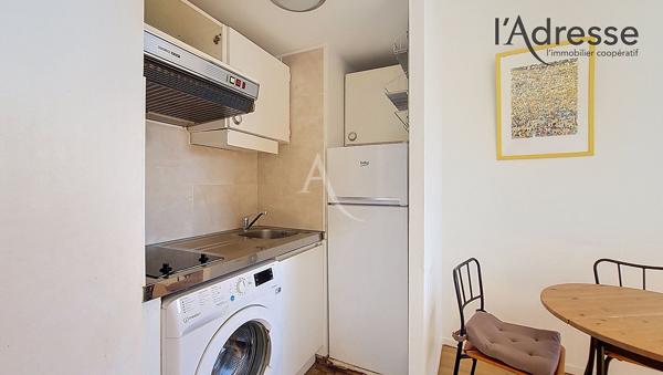 PUTEAUX / LA DEFENSE Studio de 28 m² avec cave et parking