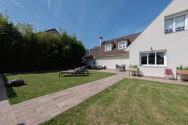 DPE A - Maison d'exception de 220 m² à 15 min du RER