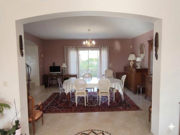 Maison à vendre 6 pièces RUELLE SUR TOUVRE (16)