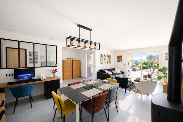 Maison à Mouans-Sartoux 6 pièce(s) 123 m2