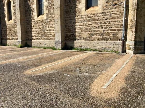 Stationnement à louer       Francheville