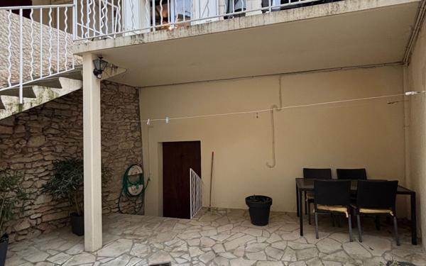 Maison à vendre    4 pièces • 107 m2 Nîmes