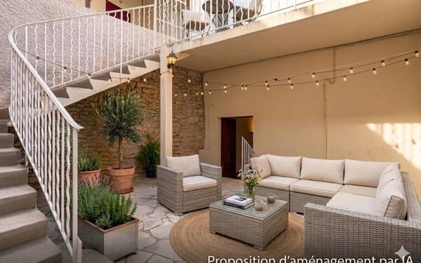 Maison à vendre    4 pièces • 107 m2 Nîmes