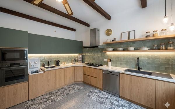 Maison à vendre    4 pièces • 107 m2 Nîmes