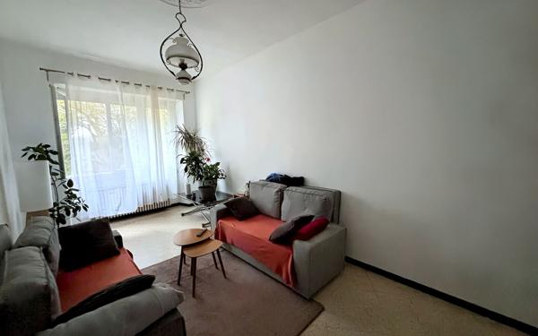 Maison à vendre    4 pièces • 107 m2 Nîmes