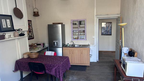 Aveyron : Hôtel particulier du XVIIe siècle à réinventer Potentiel 360 m² Mur de barrez