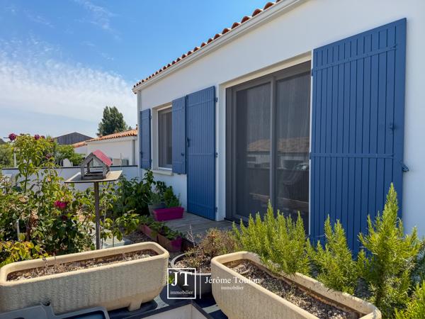 Maison
                                                                                                                                                                                                                                                                                                                        4 pièce(s)                                                                                                                                                                                                          3 chambre(s)                                                                                                                                                                                                          114  m²