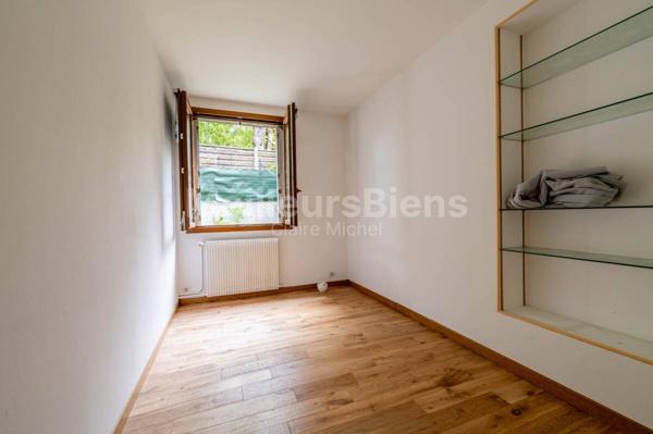 Charmante Meulière 1890 au calme sur terrain 527m2 sud sans vis à vis