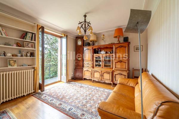 Charmante Meulière 1890 au calme sur terrain 527m2 sud sans vis à vis