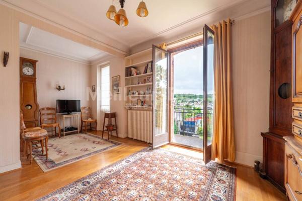 Charmante Meulière 1890 au calme sur terrain 527m2 sud sans vis à vis