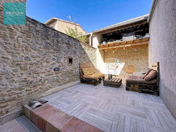 Maison de village à vendre, 2 chambres, patio, centre Villefranche De Lauragais