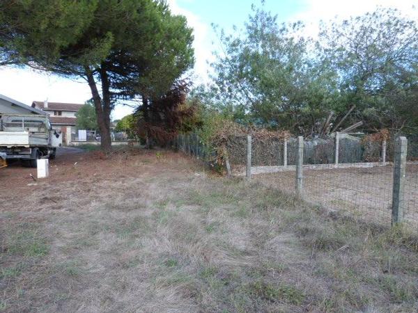 Terrain à bâtir 390 m² à Arsac 33460