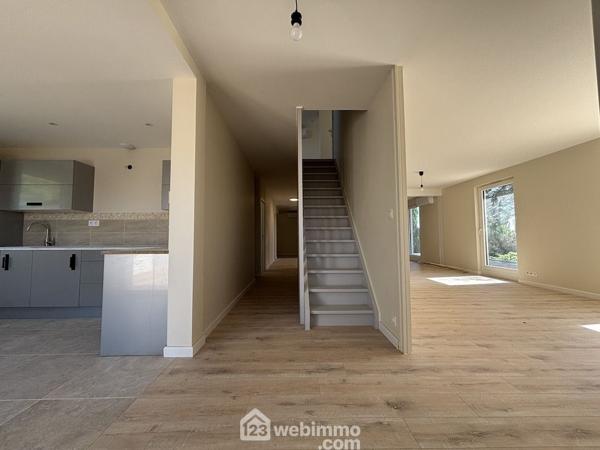 Maison 184 m² à Chasseneuil-du-Poitou 86360