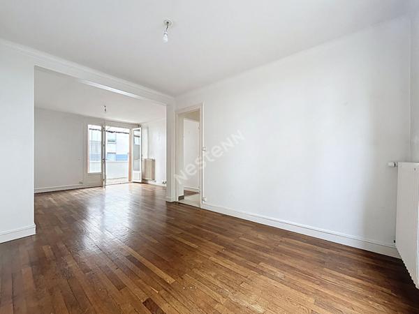 NANTES - PLACE VIARME / Appartement 3 pièces, 1 chambre, terrasse de 12m², cave