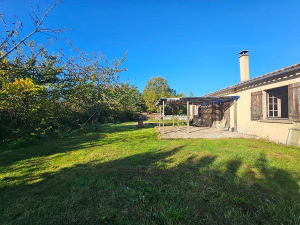 24560 - COLOMBIER – T2 + T3 – TRÈS GRANDE PIÈCE DE VIE - TERRAIN DE +4500 m² – CALME – AUCUN VIS-À-VIS – POMPE À CHALEUR ET BALLON THERMODYNAMIQUE 2024