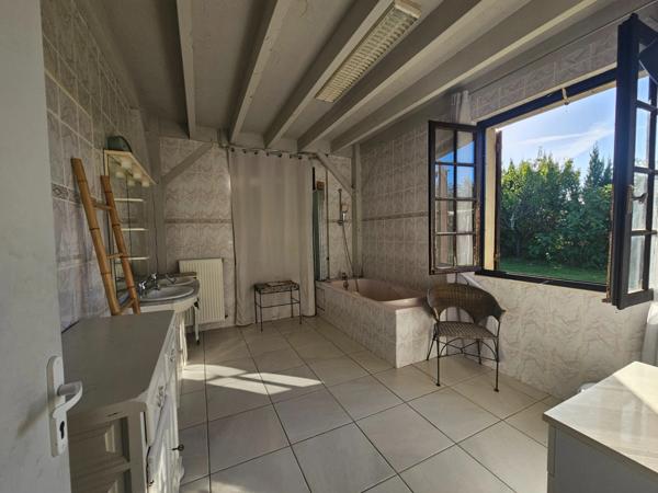 24560 - COLOMBIER – T2 + T3 – TRÈS GRANDE PIÈCE DE VIE - TERRAIN DE +4500 m² – CALME – AUCUN VIS-À-VIS – POMPE À CHALEUR ET BALLON THERMODYNAMIQUE 2024