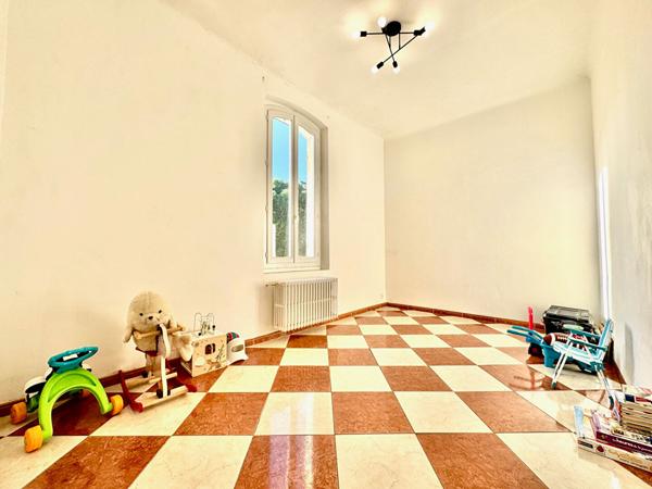 Secteur William Booth/La Pomme Haut de maison avec terrasses et stationnement