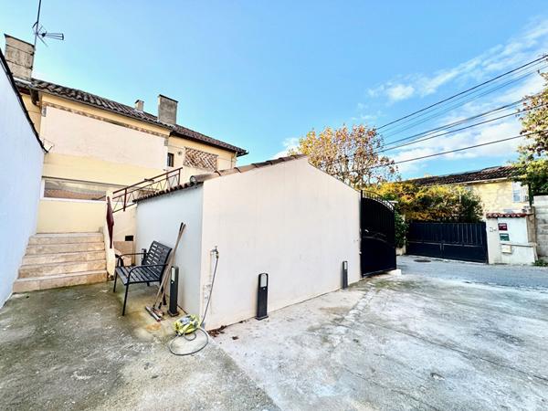 Secteur William Booth/La Pomme Haut de maison avec terrasses et stationnement