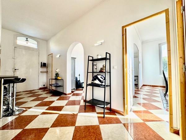 Secteur William Booth/La Pomme Haut de maison avec terrasses et stationnement