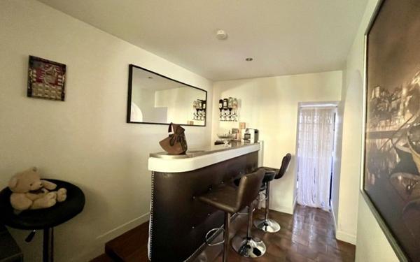 Maison à vendre    6 pièces •  Mézières-sur-Seine