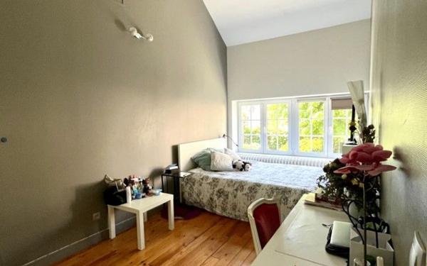 Maison à vendre    6 pièces •  Mézières-sur-Seine