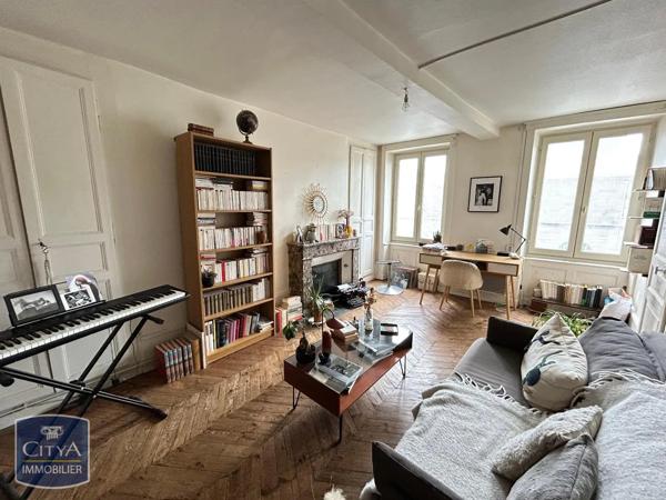 Appartement à louer 2 pièces 47.07m² Clermont-Ferrand (63000)
