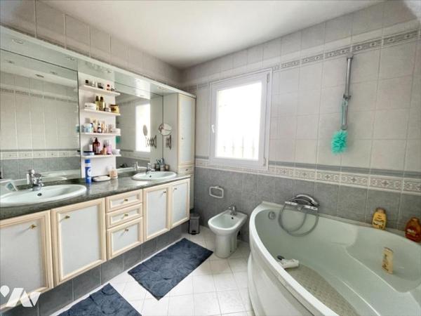 Maison 5 pièces 127m²