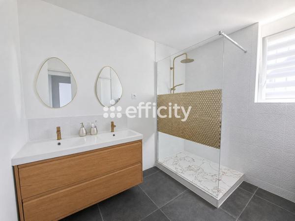 Maison
         6 pièces
        - 127 m² 399 000 € *