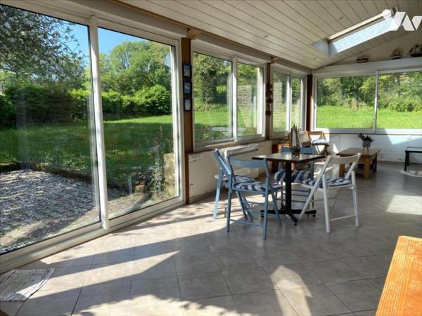 Belle maison en pierre avec 900 m² de terrain, bourg de Plumelec